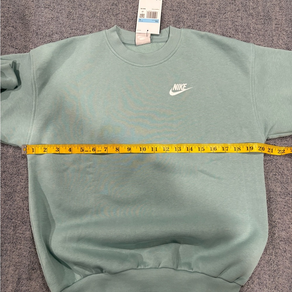Nike Sportswear Club Fleece Big Kids Oversized Sweatshirt | size: M| color: teal - Picture 8 of 8